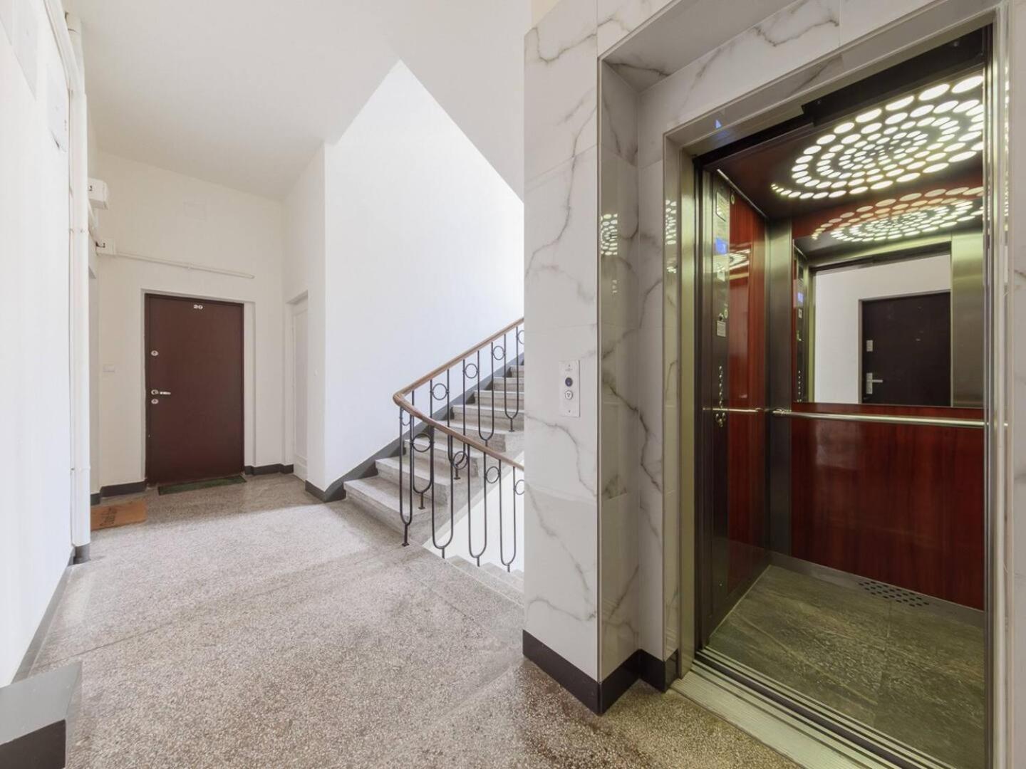 Canary Corner Studio City Centre Βαρσοβία Εξωτερικό φωτογραφία